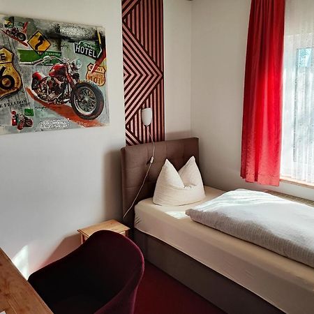 Hotel Und Restaurant Hohenzollern Ерфурт Екстериор снимка