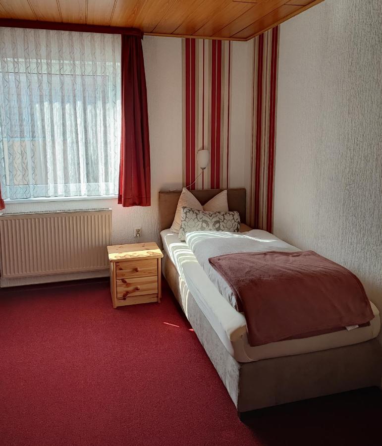 Hotel Und Restaurant Hohenzollern Ерфурт Екстериор снимка